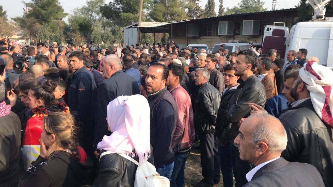 Mîrê Bizqê li Qamişlo bi xakê hat spartin